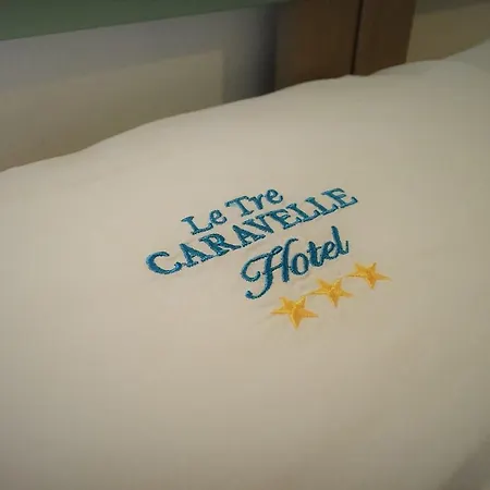 Le Tre Caravelle 3* パリヌロ