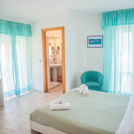 Le Tre Caravelle 3* Palinuro